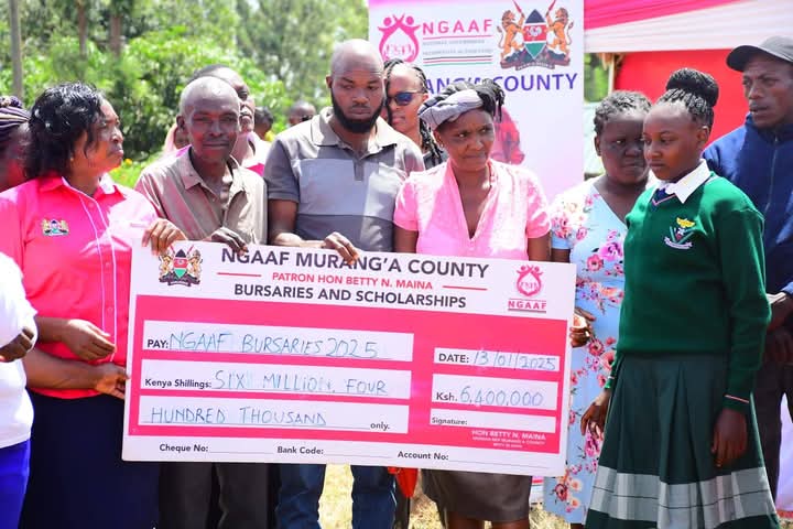 Murang’a County Governor Irungu Kang’ata during the Inua Masomo programme launch at Kiriaini girls’ secondary school.